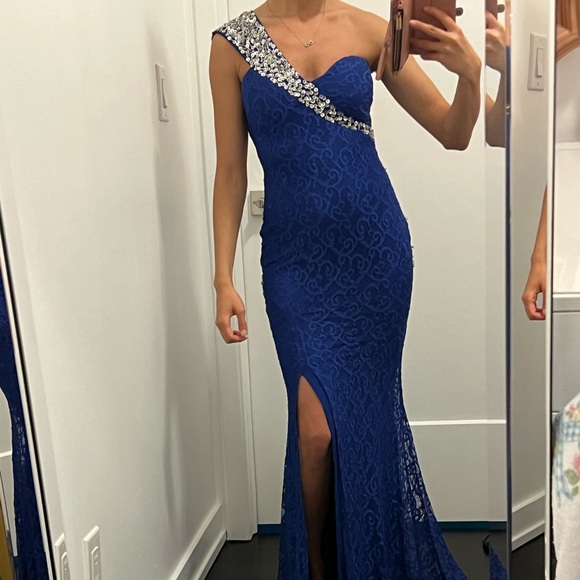 Royal Blue prom dress - Picture 5 of 8